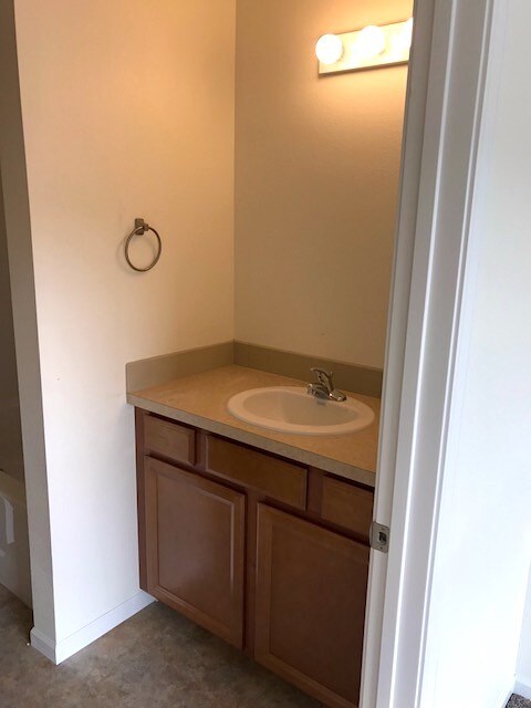 Photo - 704 Cottonwood Crossing DR