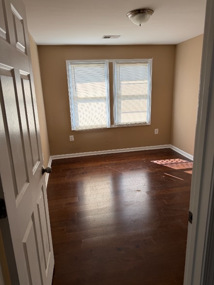 Building Photo - 4217 Moravia Rd