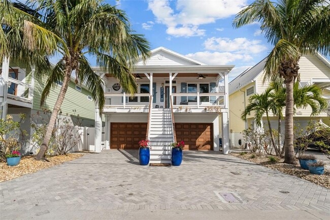 Building Photo - 12112 Lagoon Ln