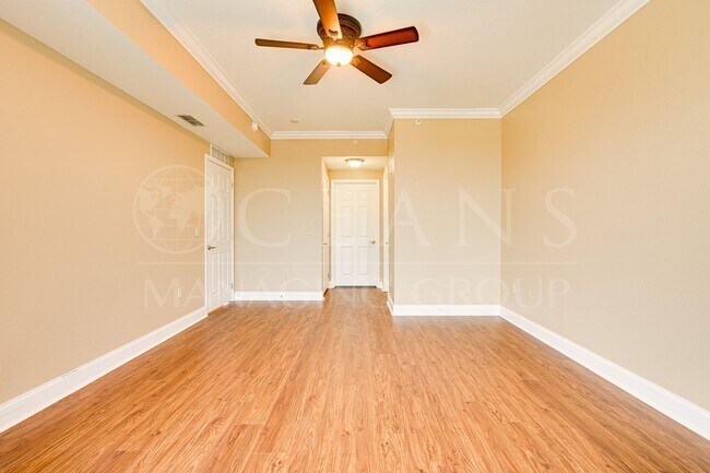Building Photo - GORGEOUS Waterfront Condo in South Daytona