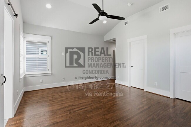 Building Photo - 1607 10th Ave N