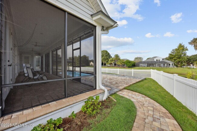 Building Photo - 1842 Paradise Moorings Blvd