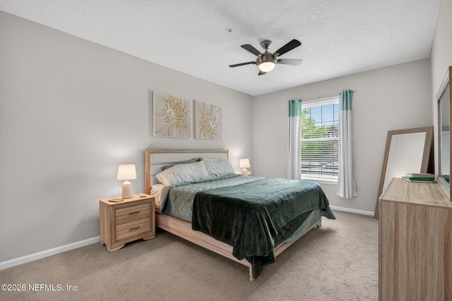 Building Photo - 7801 Point Meadows Dr