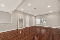 Building Photo - 1510 Crockett St
