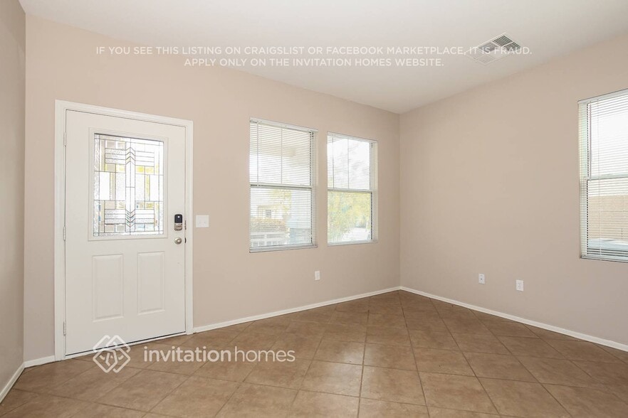 Building Photo - 12170 W Yavapai Ln
