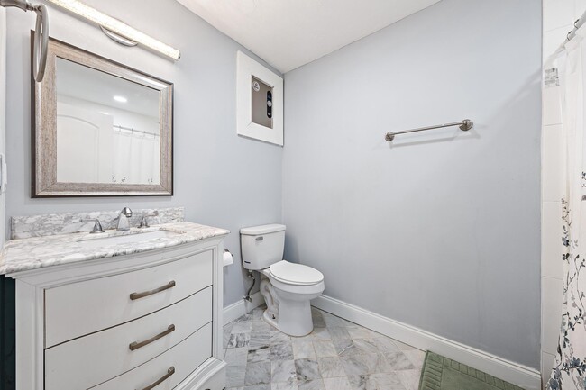 Building Photo - 12015 Colony Ave