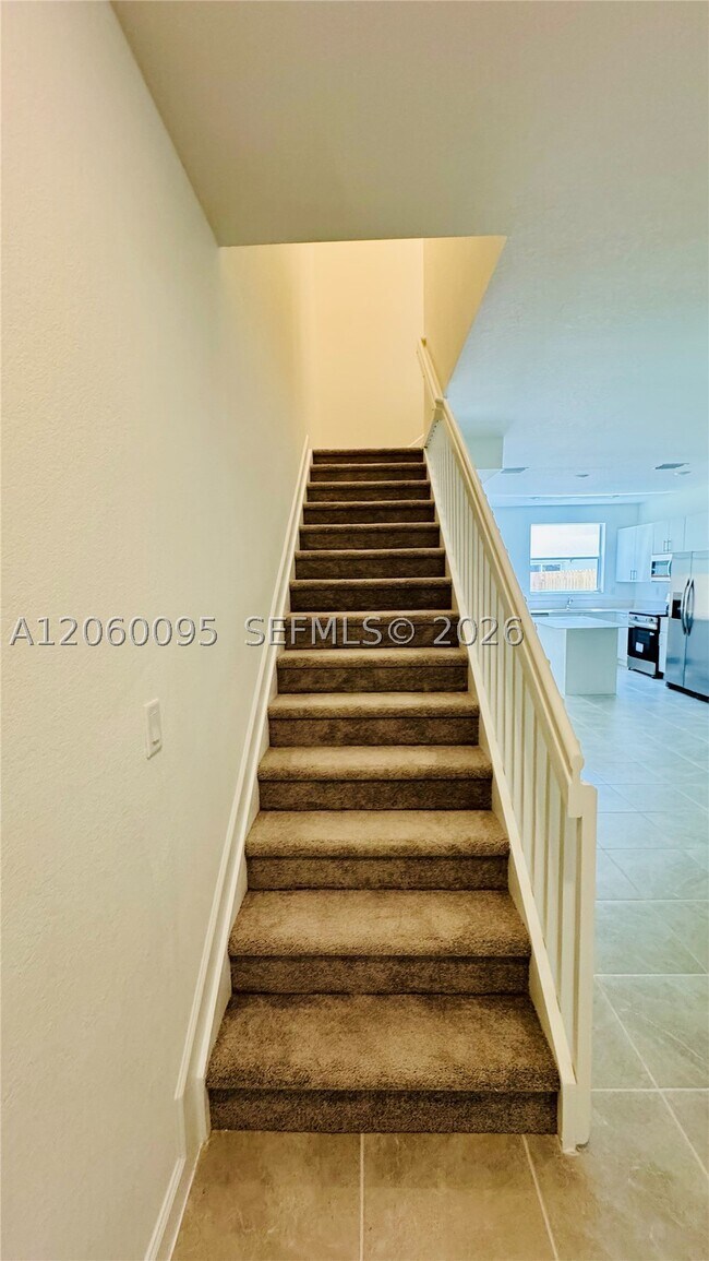 Building Photo - 2632 SE 27th Dr
