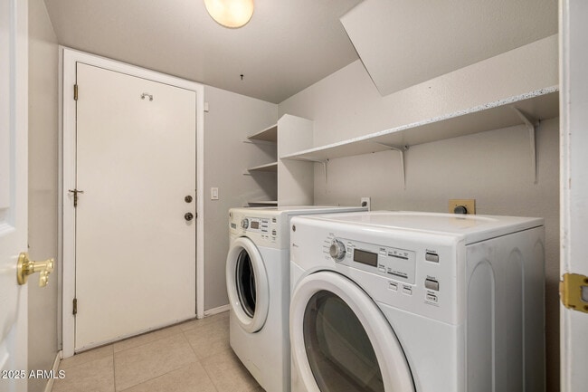 Building Photo - 15002 S 47th St