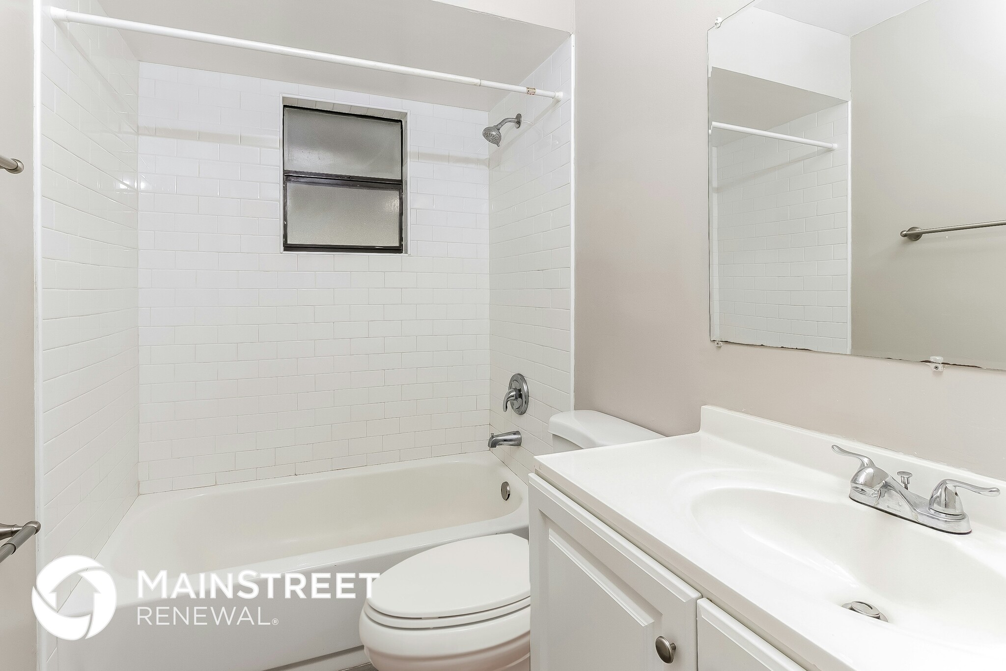 Building Photo - 253 SW Tulip Blvd