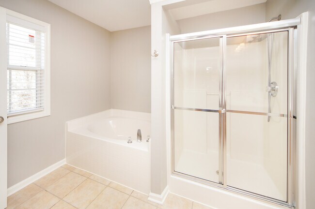 Building Photo - Beautiful Home in Wescott Plantation