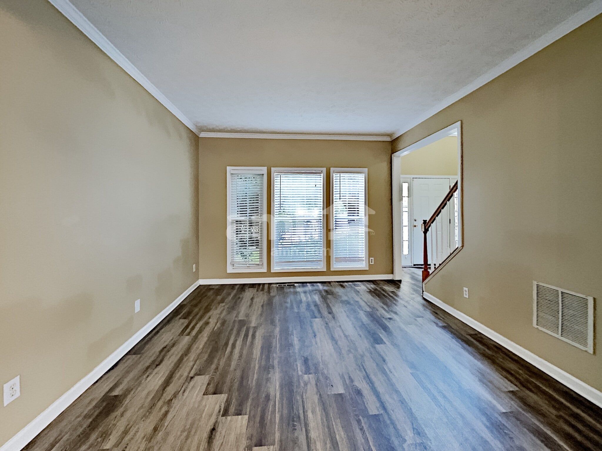 Building Photo - 1454 Chamirey Dr SW