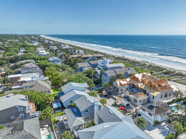 Building Photo - 1766 Beach Ave