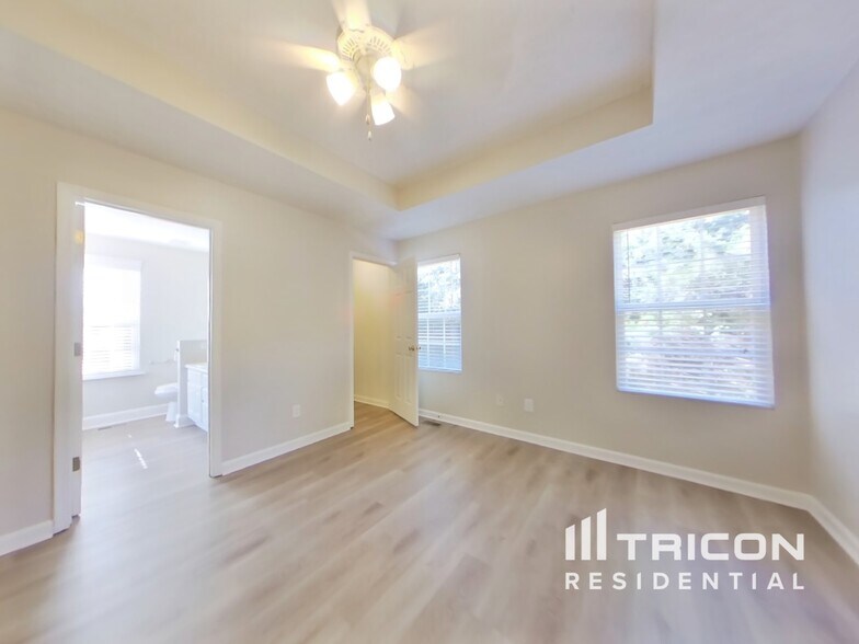 Building Photo - 7020 Cedar Ct