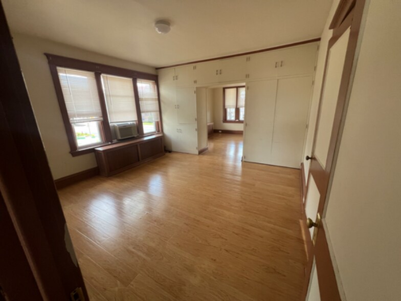 Building Photo - 101 W Lancaster Ave