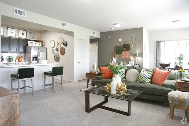 Interior Photo - Stonehorse Crossing