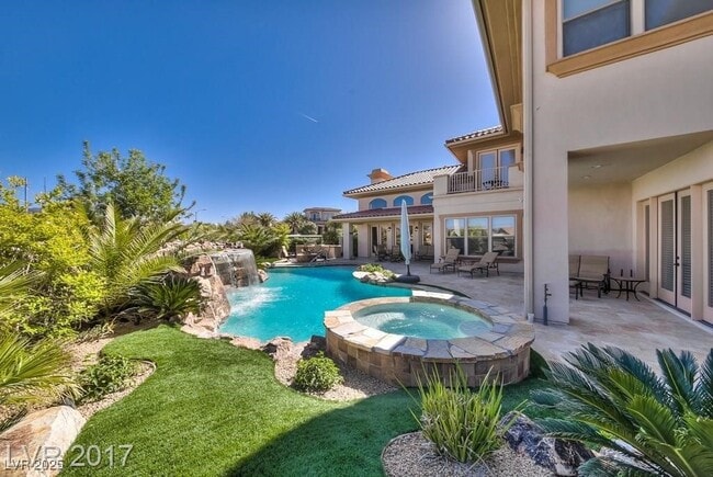 Building Photo - 1340 Dilevante Dr