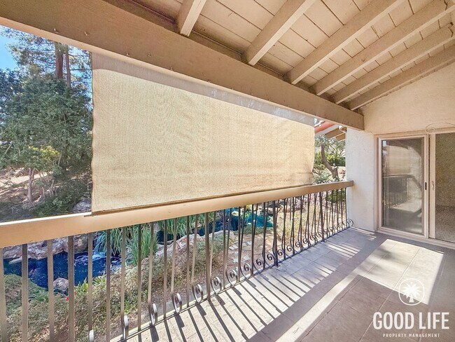 Building Photo - Top-Floor 3BR Retreat with Balcony Views & In-Unit Laundry in San Diego!