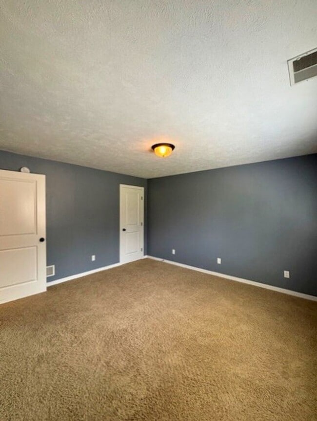 Building Photo - 3780 Timberlake Ct SE