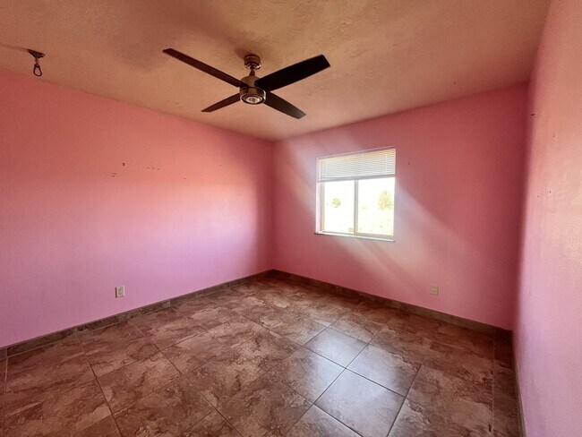 Building Photo - 150 A Los Rios Rd