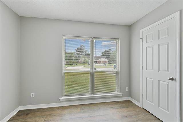 Building Photo - 1137 Clairise Ct