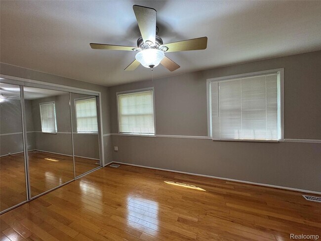 Building Photo - 1775 Brentwood