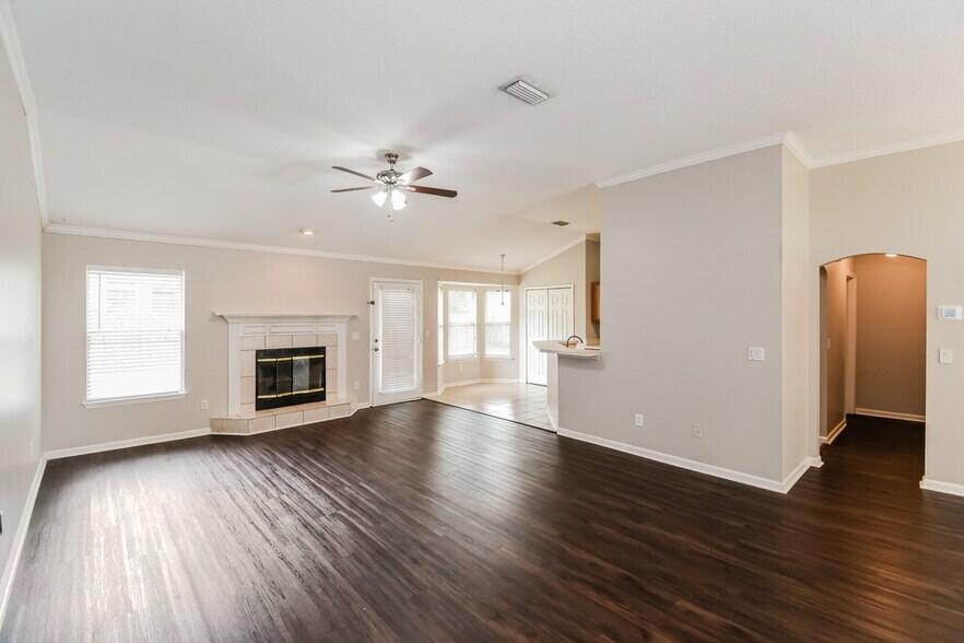 Building Photo - 5331 Whitecastle Ct