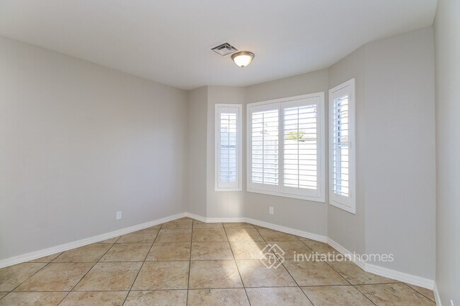 Building Photo - 1811 S 39th St