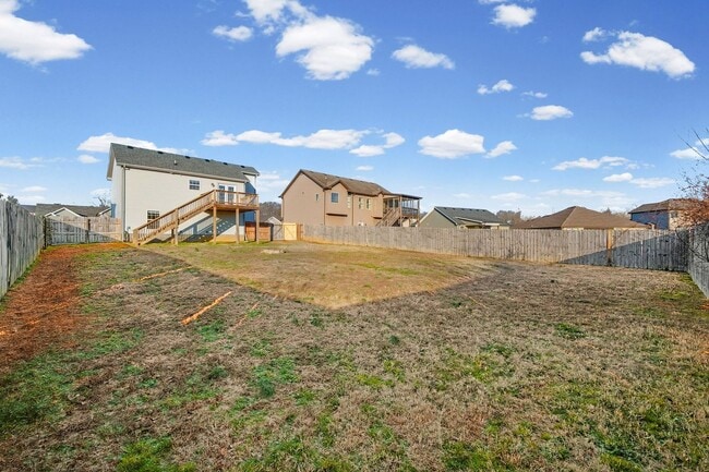 Building Photo - 1304 Freedom Dr