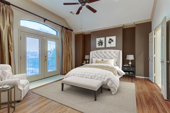 Building Photo - Impeccably Maintained Midtown Townhome with Downtown Views!