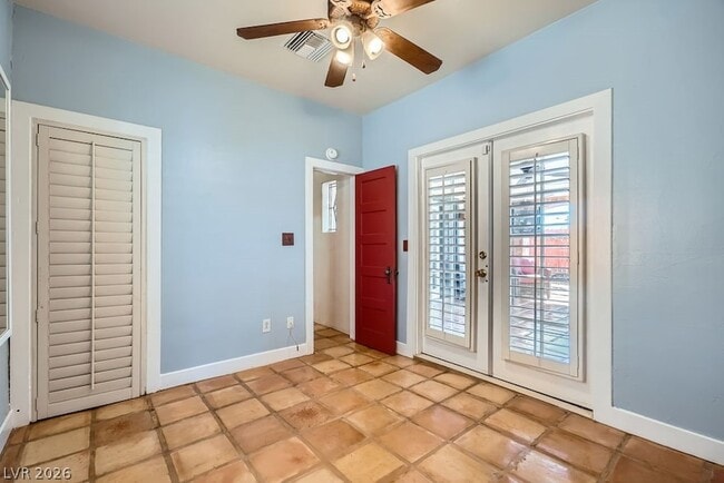 Building Photo - 536 Avenue L