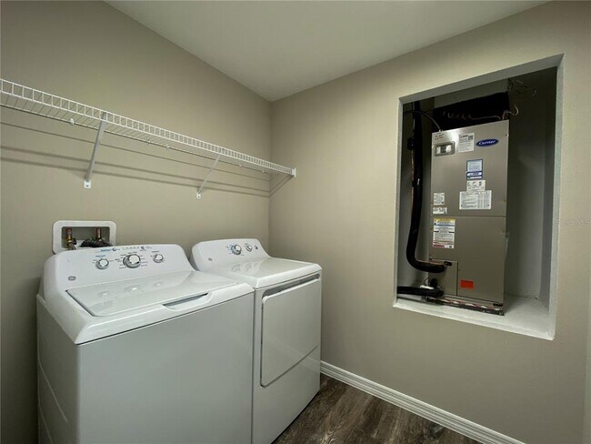 Building Photo - 12921 Twin Bridges Dr