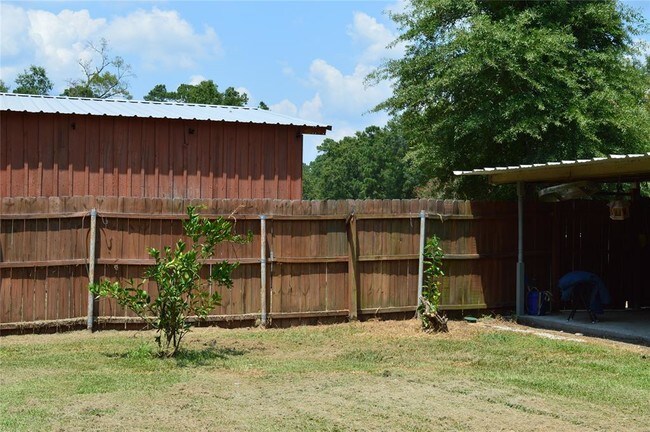 Building Photo - 160 County Rd 6498