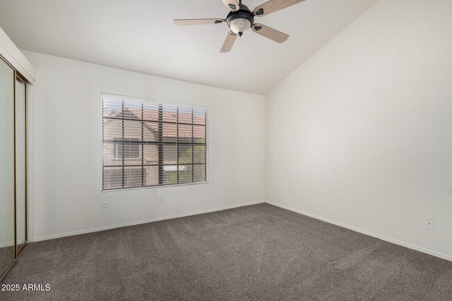 Building Photo - 921 W University Dr