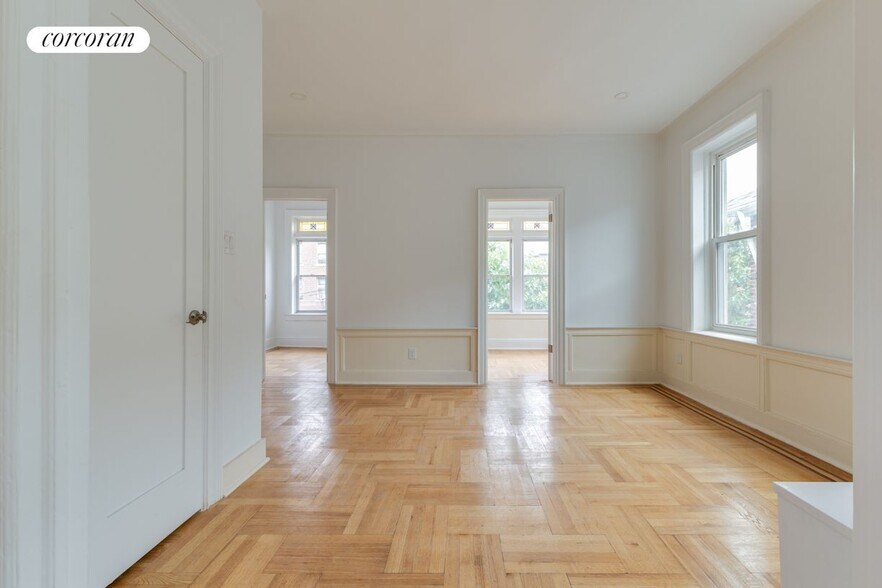 Building Photo - 152 E 53rd St