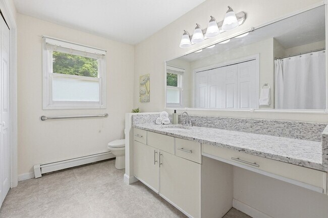 Building Photo - 51 Hosmer St