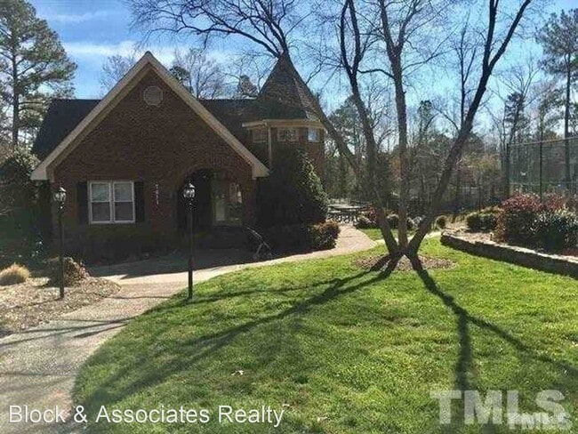 Building Photo - 4 br, 2.5 bath House - 14 Aman Court