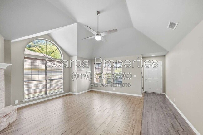 Building Photo - 9311 E 95th Pl