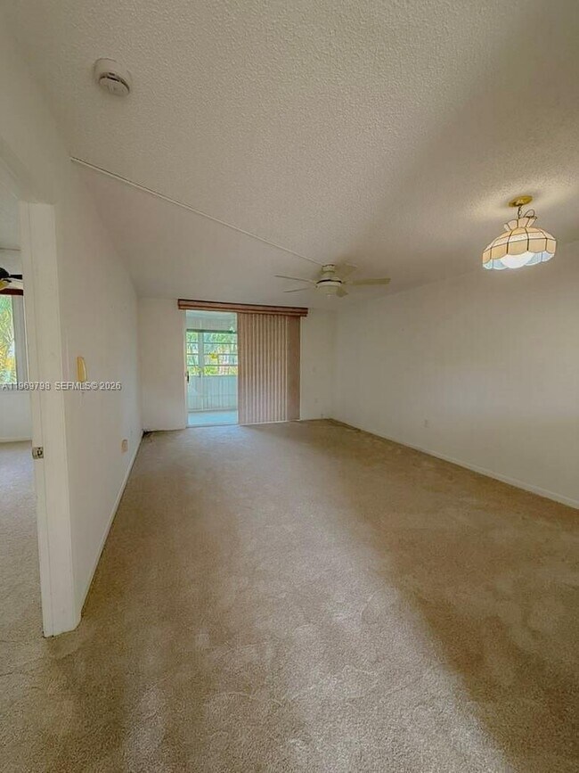 Building Photo - 6750 Royal Palm Blvd