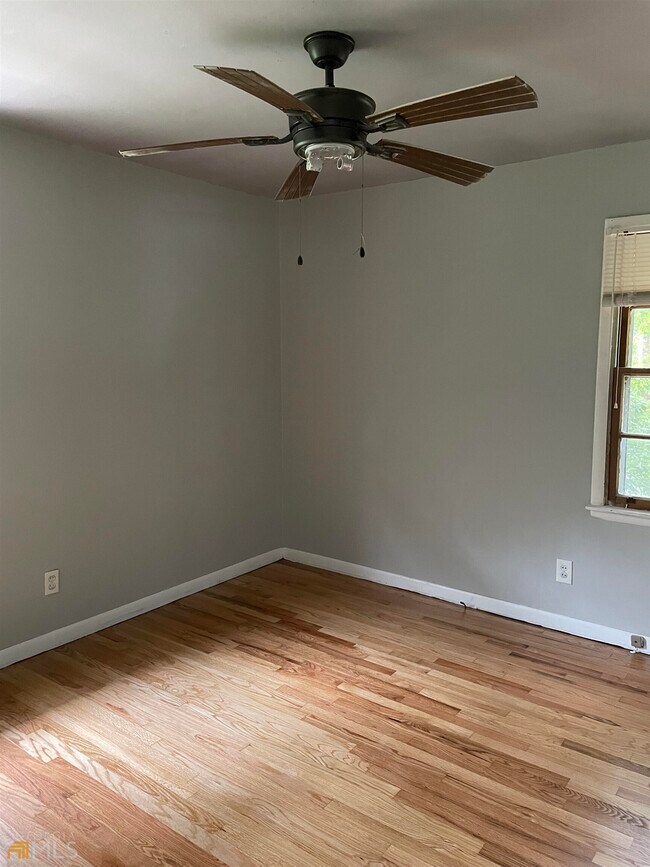 Building Photo - 1808 Meadowglades Dr