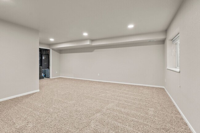 Building Photo - 5741 Summerland Drive