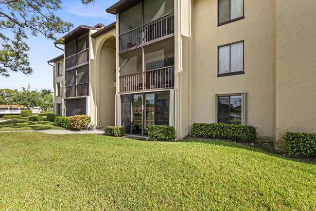 Building Photo - 603 Sea Pine Way