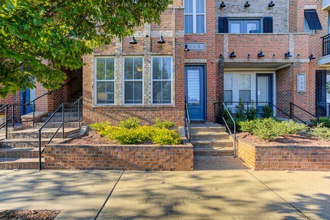 Building Photo - 70 W Carolina Ave