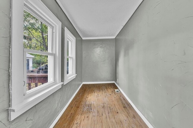 Building Photo - 1238 McKinley Ave