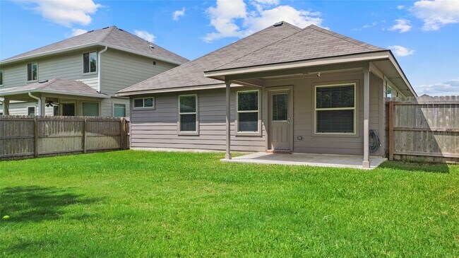 Building Photo - 1922 Cartwright St