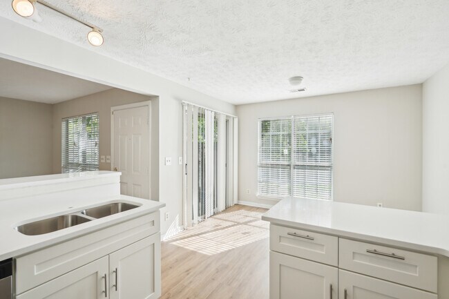Building Photo - 1066 Rock Creek Ln
