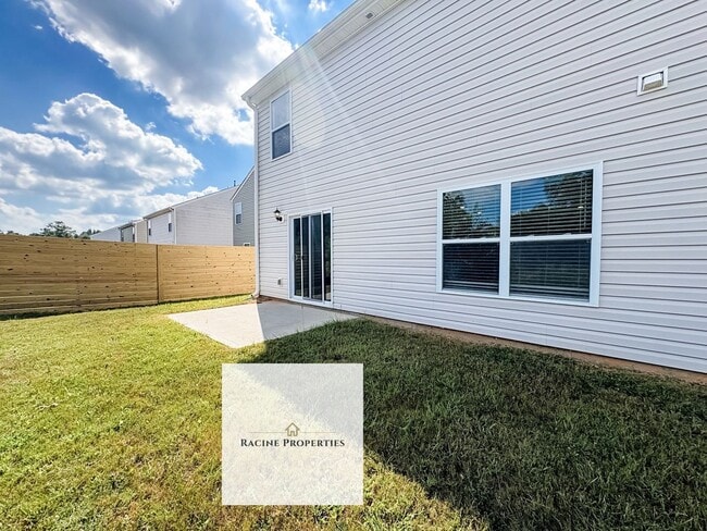 Building Photo - Stylish 4-bedroom Home in Greer, SC
