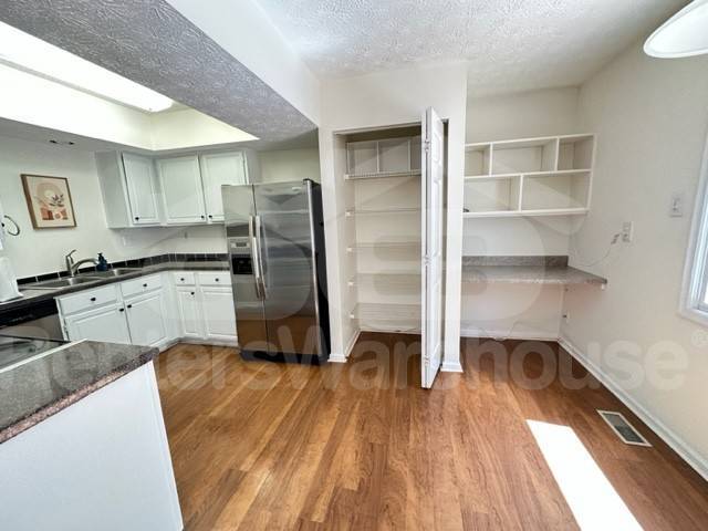 Building Photo - 7063 Copperwood Way
