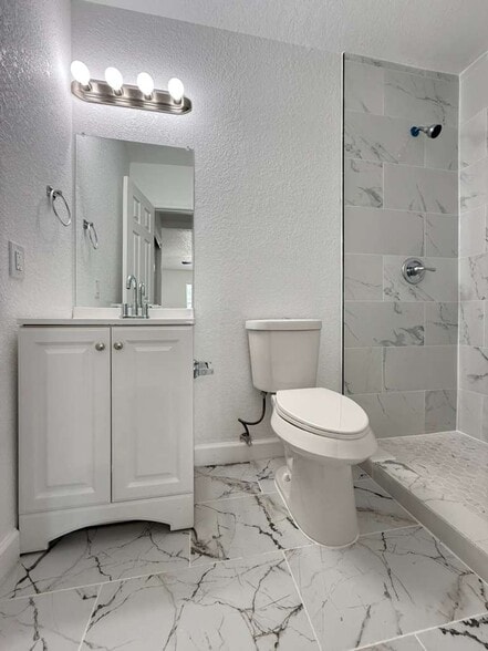 Building Photo - 5331 Bakersfield St