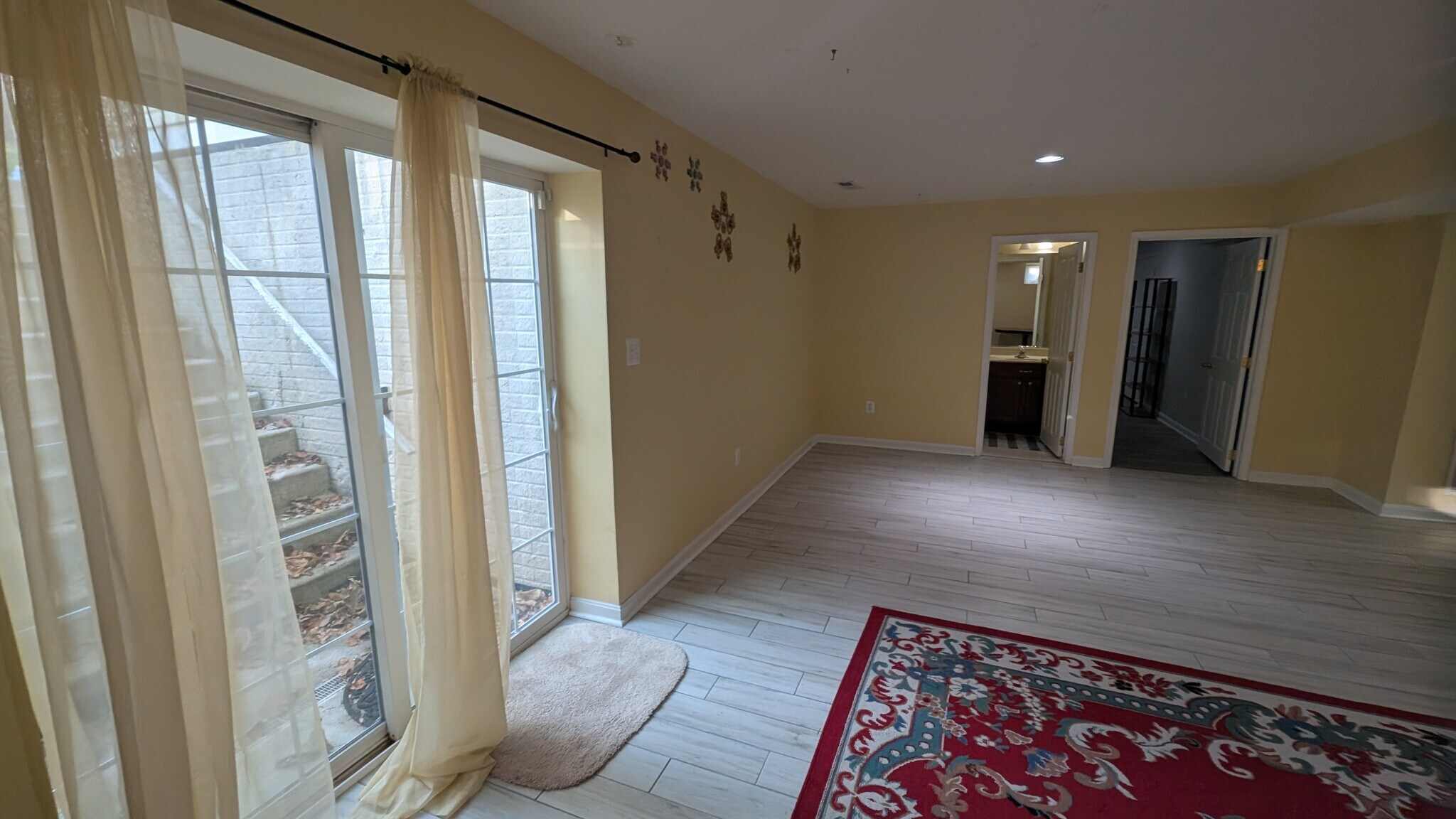 Building Photo - 4688 Woodland Rd