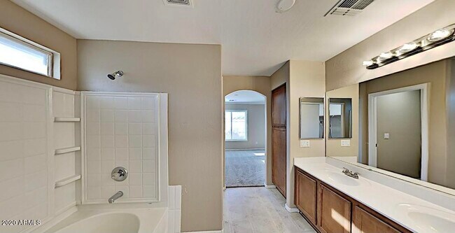 Building Photo - 162 S 223rd Ave